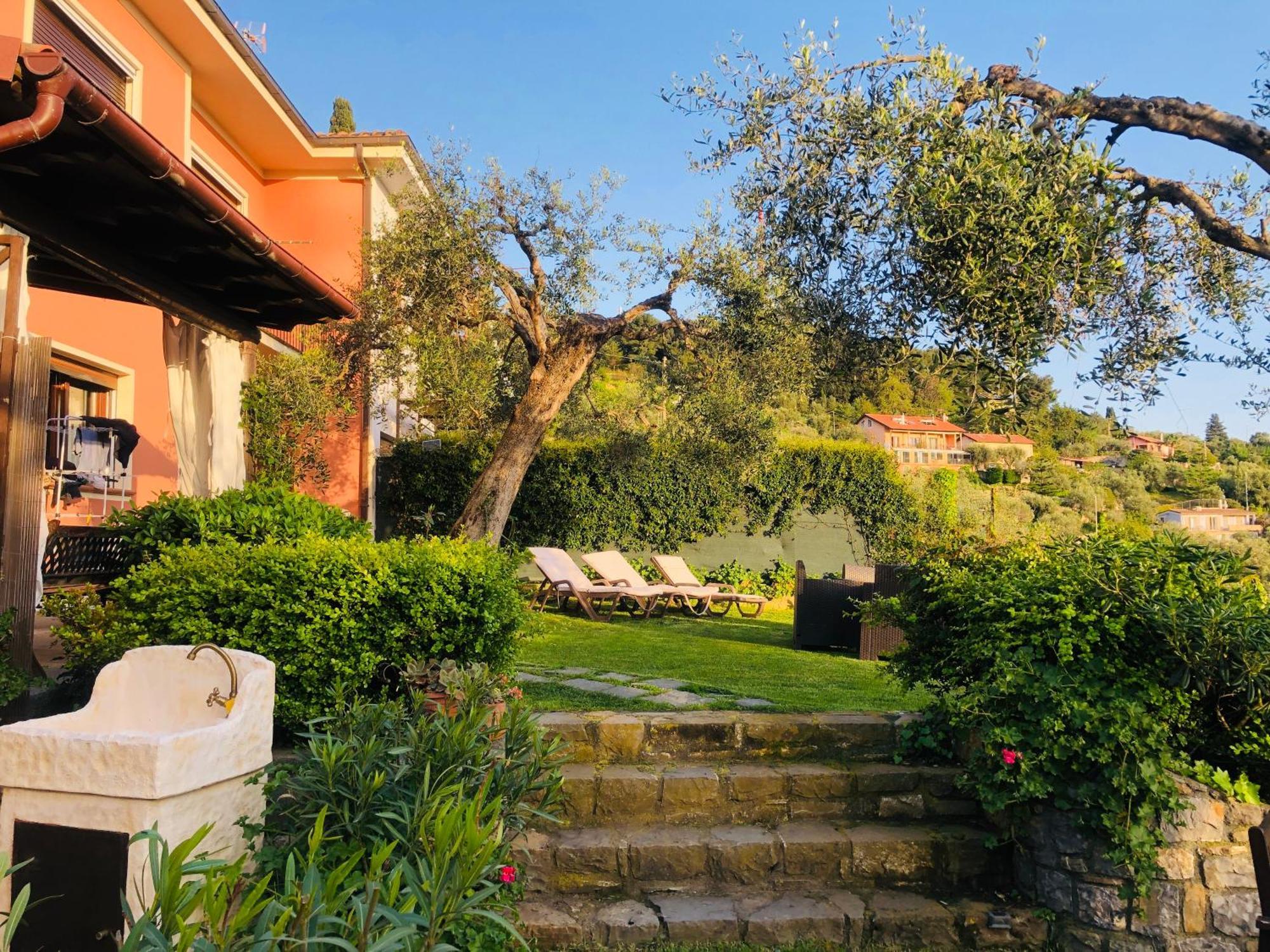 Le Jardin Sur Mer Avec Bike Et Mtb Tour Otel Imperia Dış mekan fotoğraf