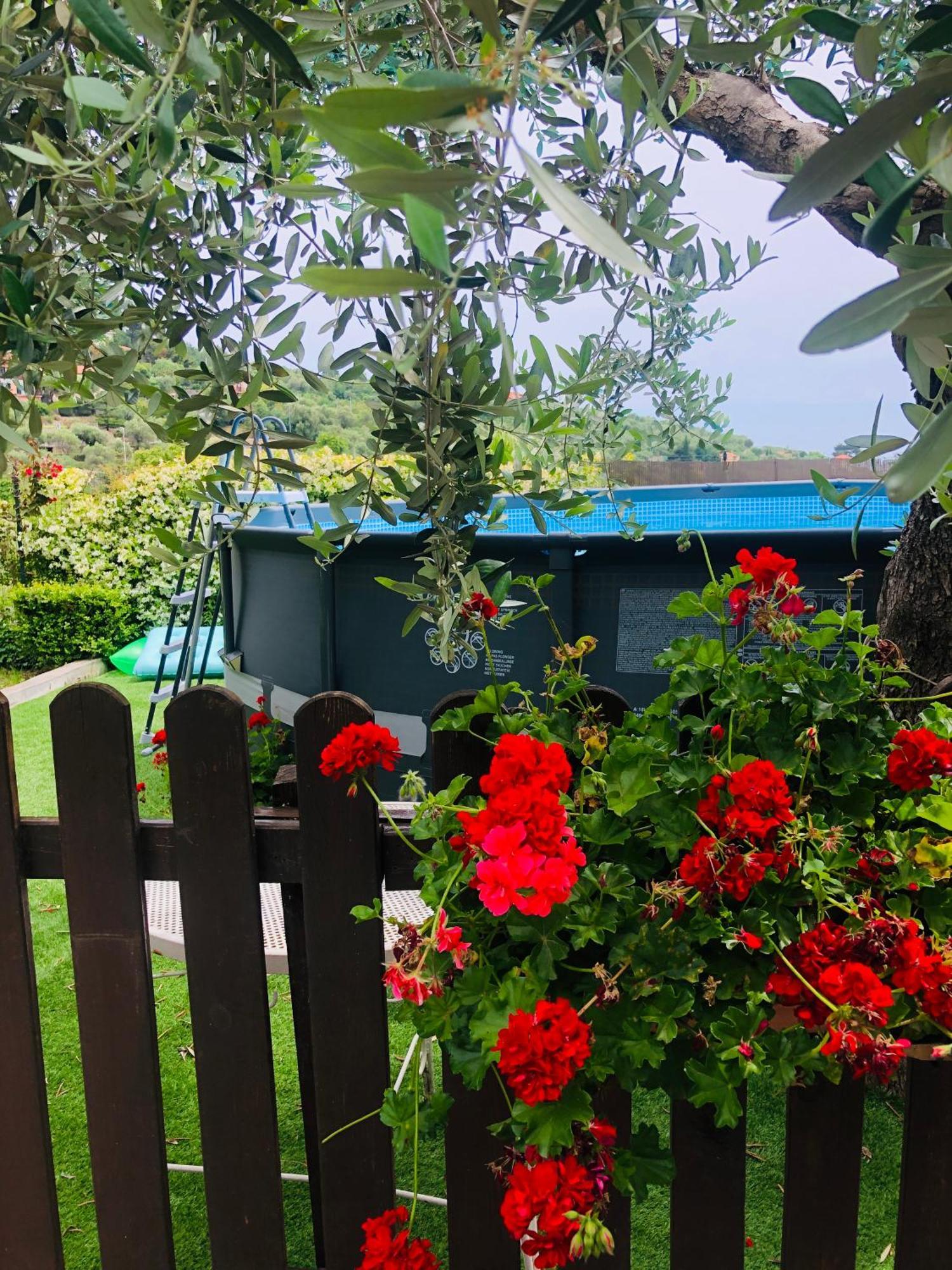 Le Jardin Sur Mer Avec Bike Et Mtb Tour Otel Imperia Dış mekan fotoğraf