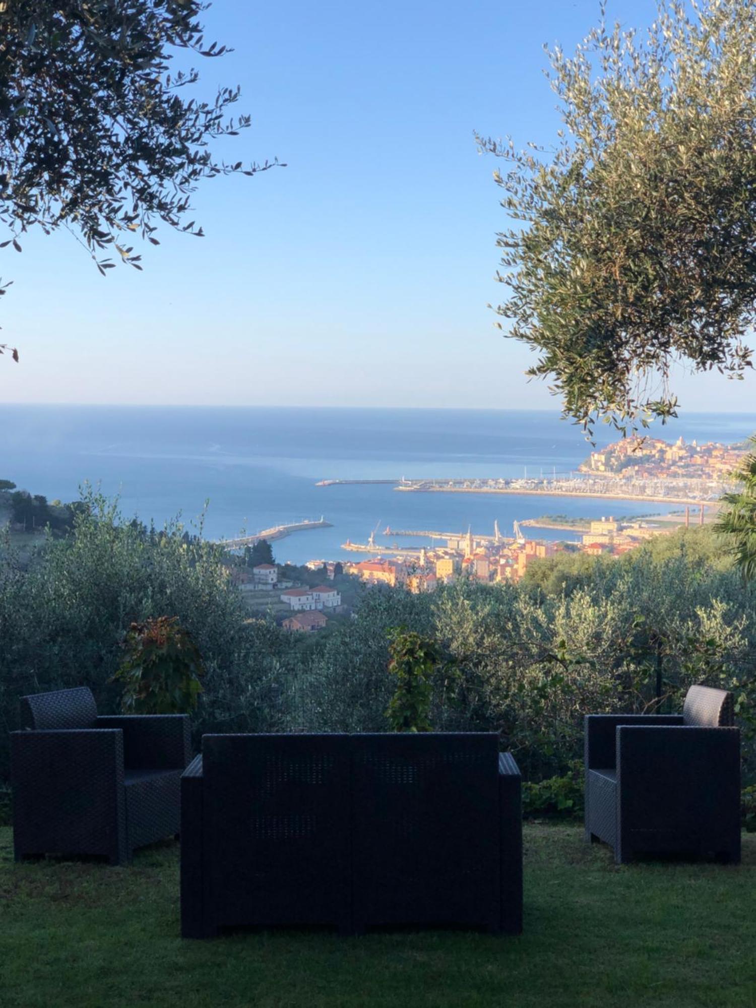 Le Jardin Sur Mer Avec Bike Et Mtb Tour Otel Imperia Dış mekan fotoğraf